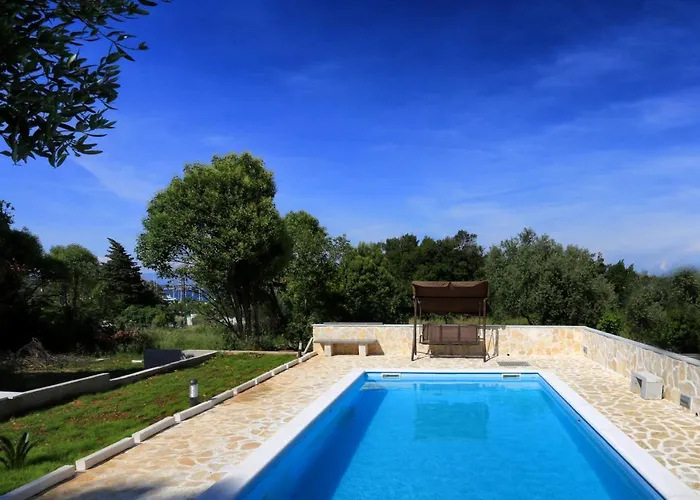 Nyaraló House Kia Preko