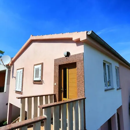 Holiday home House Kia *