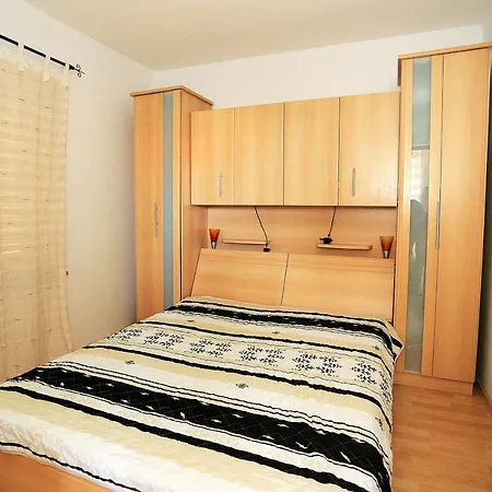 Holiday home House Kia *