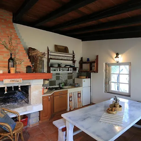 Holiday home House Kia *