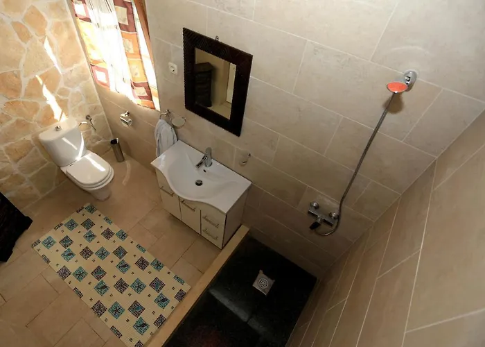 House Kia * Преко